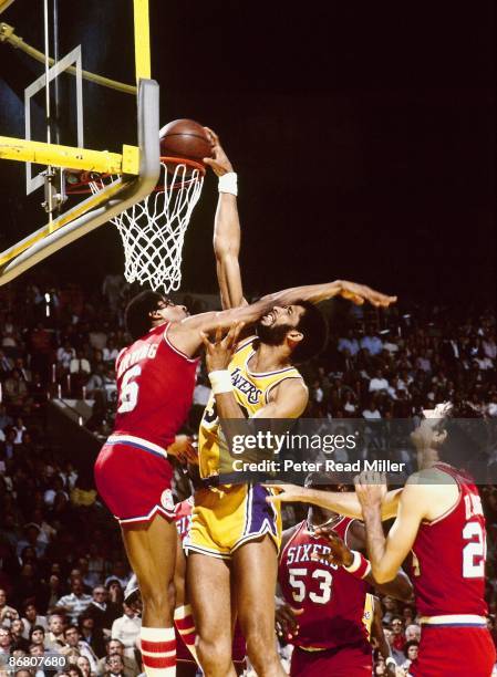 Finals: Los Angeles Lakers Kareem Abdul-Jabbar in action, dunk vs Philadelphia 76ers Julius Erving . Game 5. Inglewood, CA 5/14/1980 CREDIT: Peter...