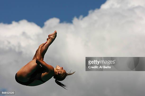 Tania Cagnotto of Italy dives during the Womens three Meter Semi Finals at the Fort Lauderdale Aquatic Center during Day 2 of the AT&T USA Diving...