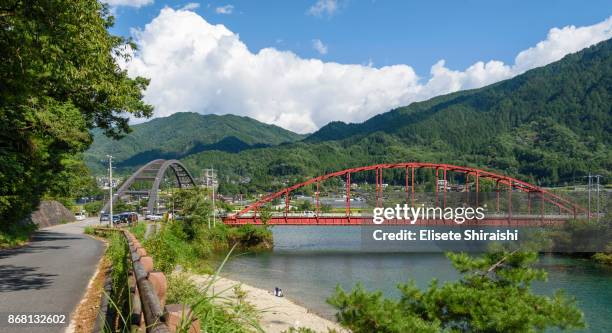 ponte de chikumagawa ichikawa - nagano prefecture stock-fotos und bilder