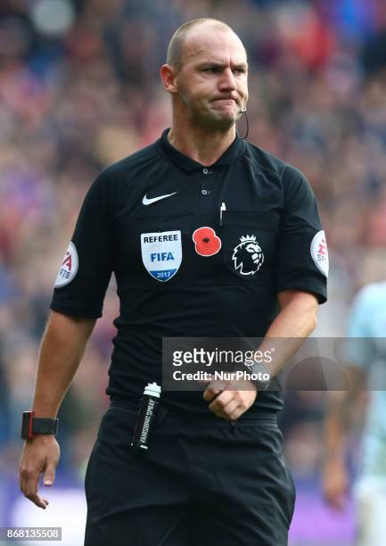 Referee Bobby Madley during Premier League match between Crystal Palace and West Ham United at Selhurst Park Stadium, London, England on 28 Oct 2017.