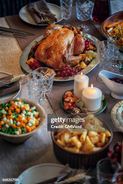 traditional holiday stuffed turkey dinner - peru recheado imagens e fotografias de stock