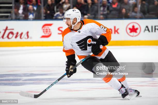 Philadelphia Flyers right wing Matt Read skates against the Toronto Maple Leafs during the second period at the Air Canada Centre on October 28, 2017...