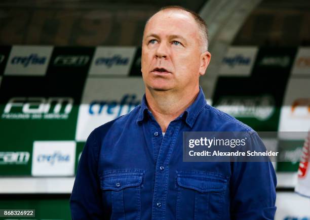 Mano Menezas, head coach of Cruzeiro in action during the match between Palmeiras and Cruzeiro for the Brasileirao Series A 2017 at Allianz Parque...