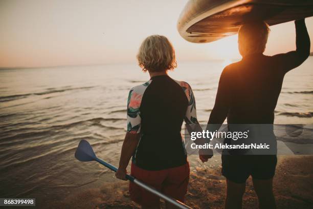 高級飆網者 - paddleboarding 個照片及圖片檔