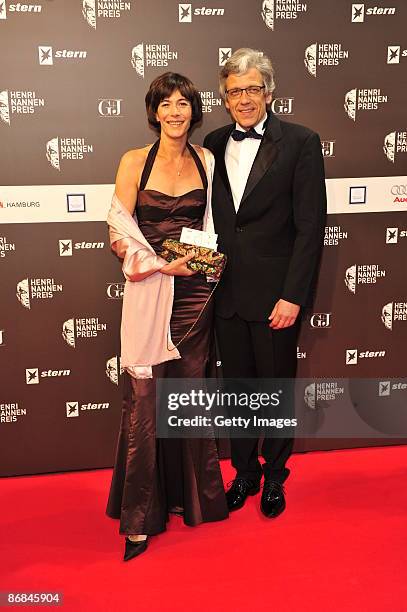 Sandra Maahn and Dr. Christoph Goetz attend the Henri-Nannen-Award at the Schauspielhaus on May 8, 2009 in Hamburg, Germany.