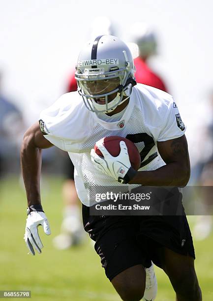 Darrius Heyward-Bey of the Oakland Raiders runs drills during the Raiders minicamp at the team's permanent training facility on May 8, 2009 in...