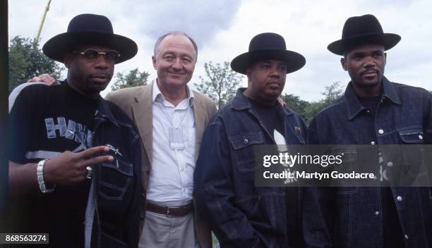 Run DMC with London mayor Ken Livingstone backstage at Respect Festival, Finsbury Park, London, 21st July 2001.