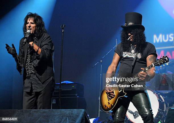Slash Alice Cooper Photos And Premium High Res Pictures Getty Images slash-alice-cooper-photos-and-premium-high-res-pictures-getty-images