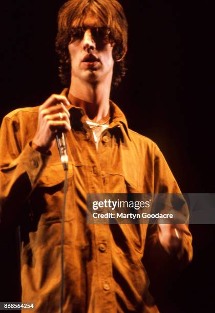 English singer and songwriter Richard Ashcroft of The Verve performs on stage at V98, Hylands Park, Chelmsford, United Kingdom, 22nd August 1998.