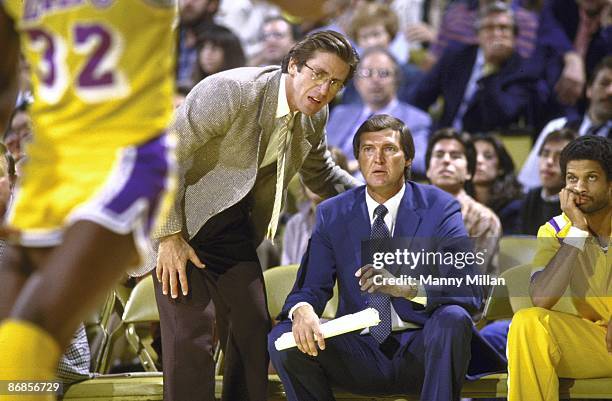 Pat Riley Sidelines Coach Pat Riley Photos and Premium High Res Pictures - Getty Images