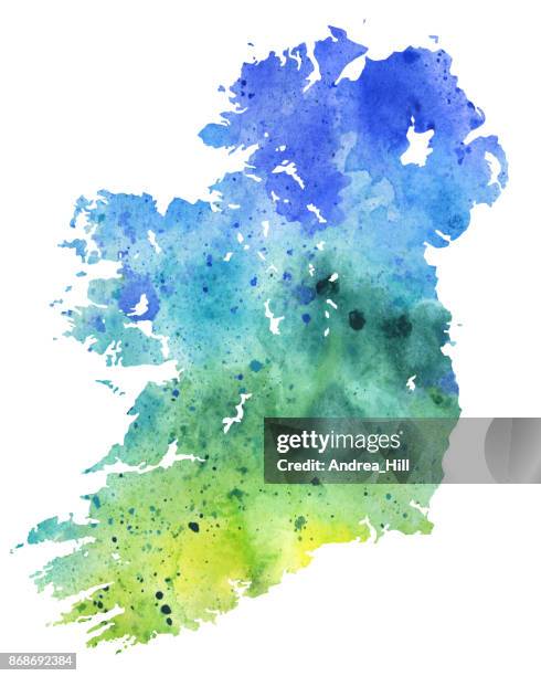 irland aquarell karte in blau und grün - ireland map stock-grafiken, -clipart, -cartoons und -symbole