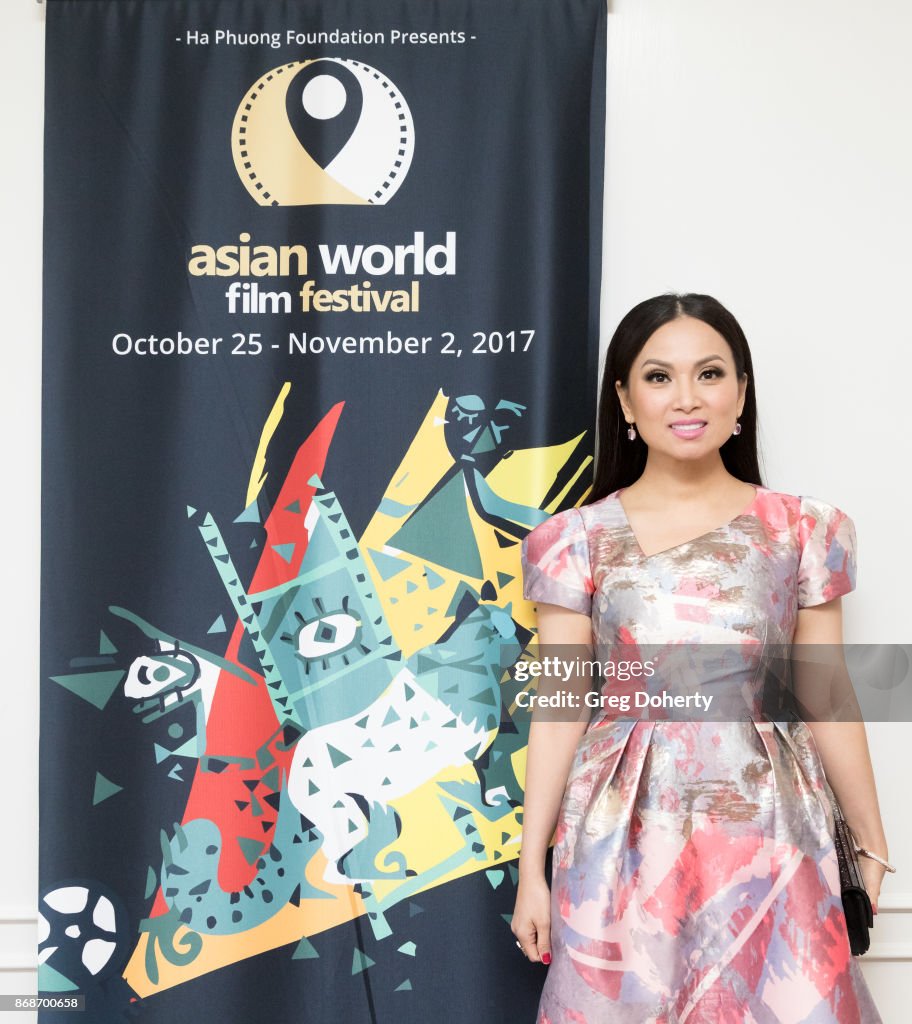 Angelina Jolie Accepts Award from the Asian World Film Festival