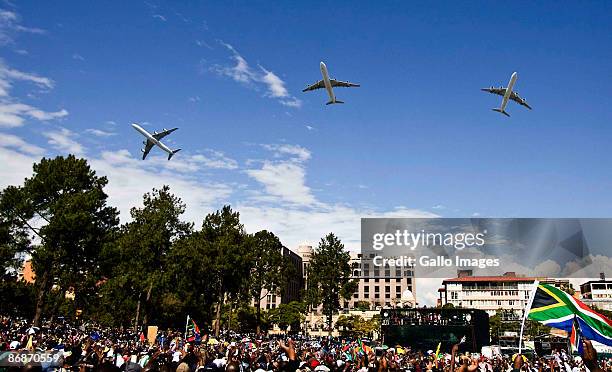 Planes perform an aerial display at the inauguration ceremony of Jacob Zuma on May 9, 2009 in Pretoria, South Africa. Jacob Gedleyihlekisa Zuma is...