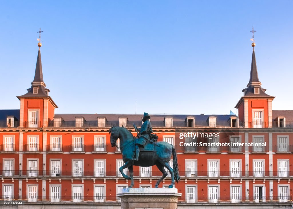 Statue of King Philippe the Third of Spain in Plaza Mayor, Madrid, Spain