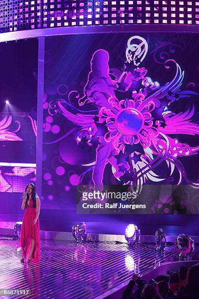 Sarah Kreuz performs her song during the rehearsal for the singer qualifying contest DSDS 'Deutschland sucht den Superstar' final show on May 09,...