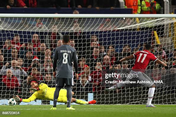 Manchester United v SL Benfica - UEFA Champions League Manchester United v SL Benfica - UEFA Champions League