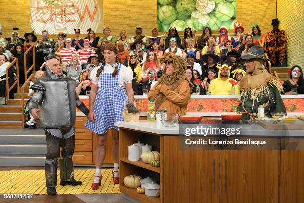 The Chew"'s biggest Halloween extravaganza in seven seasons will serve up a ghoulishly good time with a seven-course Halloween event ! Our talented...