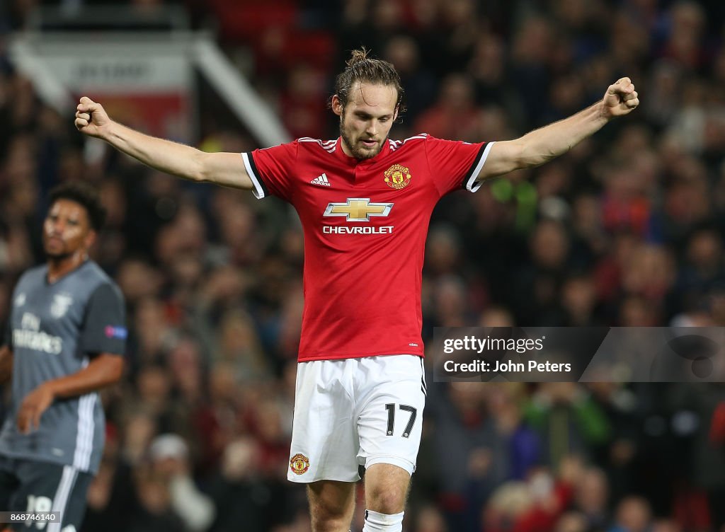 Manchester United v SL Benfica - UEFA Champions League