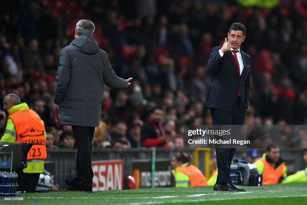 Manchester United v SL Benfica - UEFA Champions League