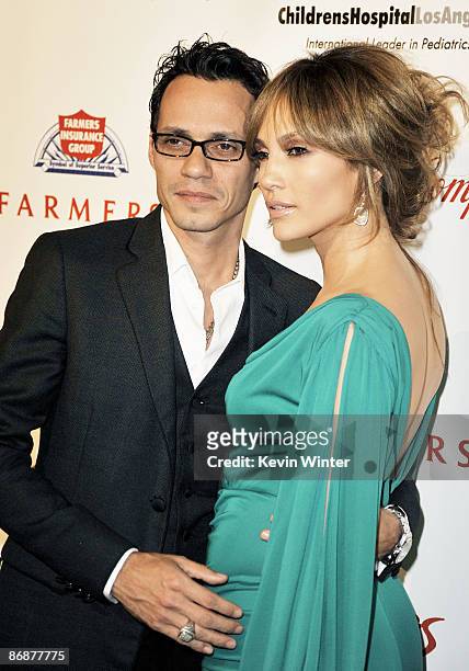 Singer Marc Anthony and wife actress Jennifer Lopez arrive at the "Noche de Ninos Gala" benefiting Childrens Hospital of Los Angeles at the Beverly...