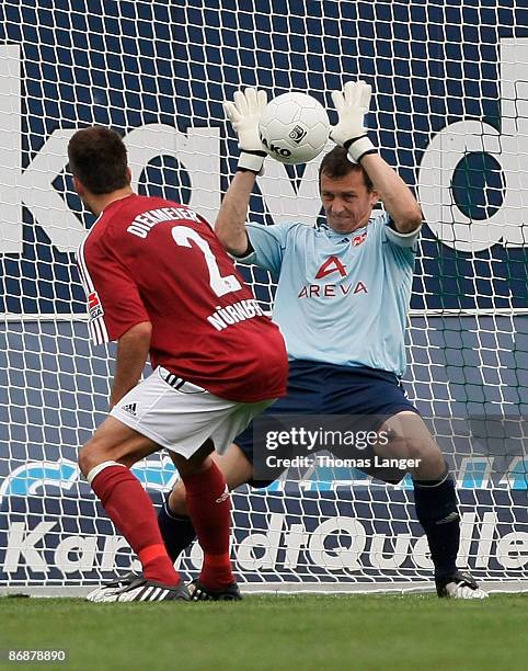 Raphael Schaefer of Nuernberg saves the ball during the Second Bundesliga match between SpVgg Greuther Fuerth and 1. FC Nuernberg at the Playmobil...