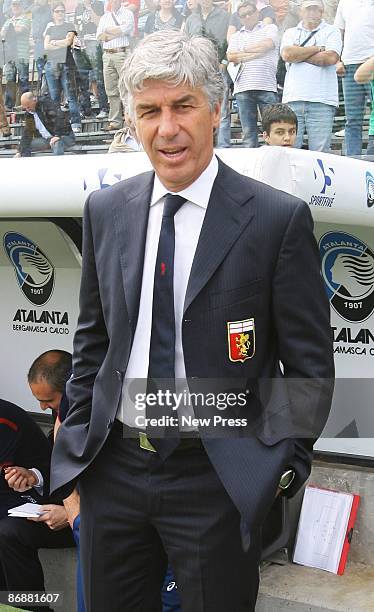 Manager Gian Piero Gasperini of Genoa during the Serie A match between Atalanta and Genoa at the Stadio Azzurri D`Italia on May 10, 2009 in Bergamo,...