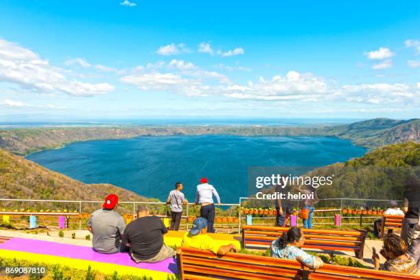 laguna apoyo view point in nicaragua - apoyo imagens e fotografias de stock