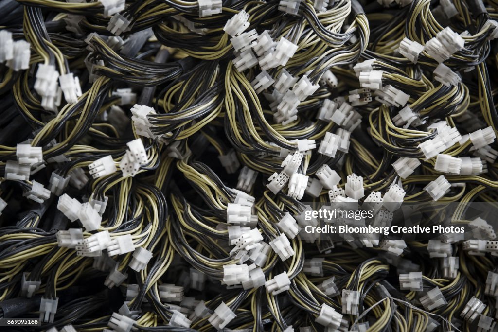 Cables for bitcoin mining machines