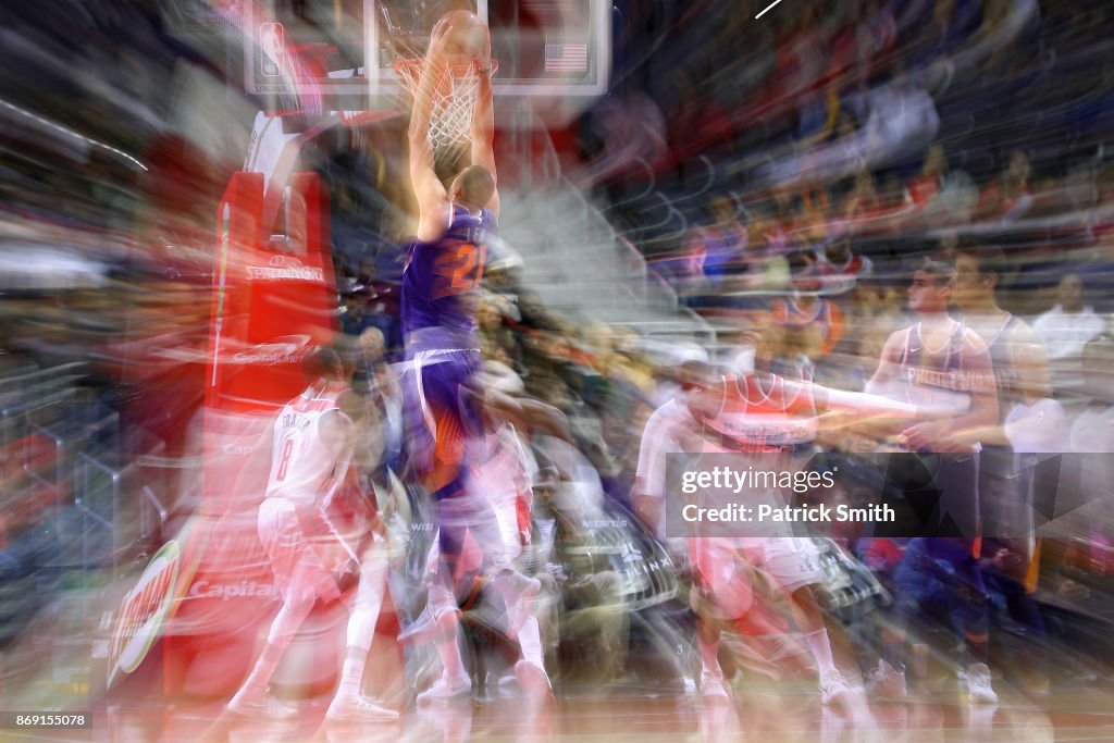 Phoenix Suns v Washington Wizards