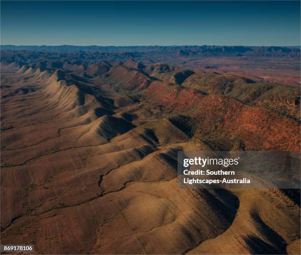 blinman aerial view near ikara national park, southern flinders ranges, south australia - flinders ranges stockfoto's en -beelden