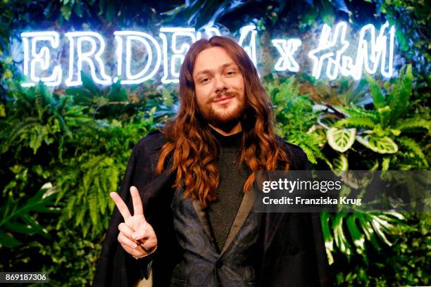 Riccardo Simonetti wearing ERDEM X H&M attends the ERDEM x H&M Pre-Shopping Event on November 1, 2017 in Berlin, Germany.