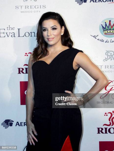 Eva Longoria poses during the red carpet of The Global Gift Gala at St Regis Hotel on November 01, 2017 in Mexico City, Mexico.