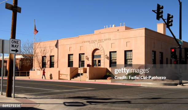 post office at winslow, arizona, usa - winslow foto e immagini stock