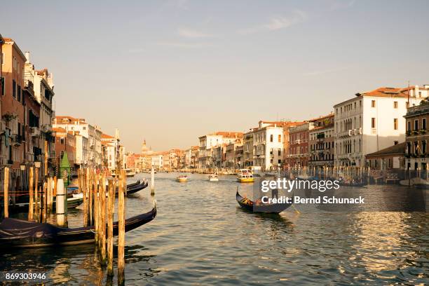 gondola on grand canal - bernd schunack stock pictures, royalty-free photos & images