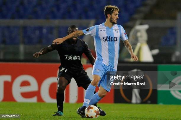 Luiz Luis Alberto of SS Lazio compete for the ball with Namplalys Mendy of OGC Nice during the UEFA Europa League group K match between Lazio Roma...