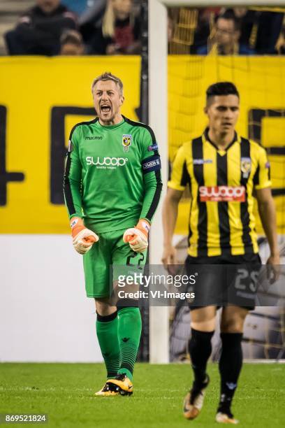Goalkeeper Remko Pasveer of Vitesse 0-2 during the UEFA Europa League group K match between Vitesse Arnhem and sv Zulte Waregem at Gelredome on...