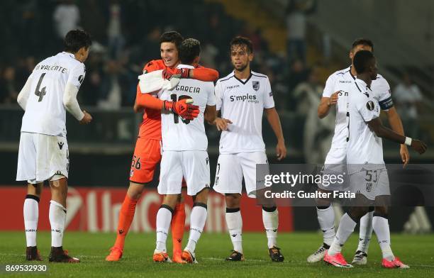 Vitoria Guimaraes player celebrate the victory at the end of the UEFA Europa League match between Vitoria de Guimaraes and Olympique Marseille at...