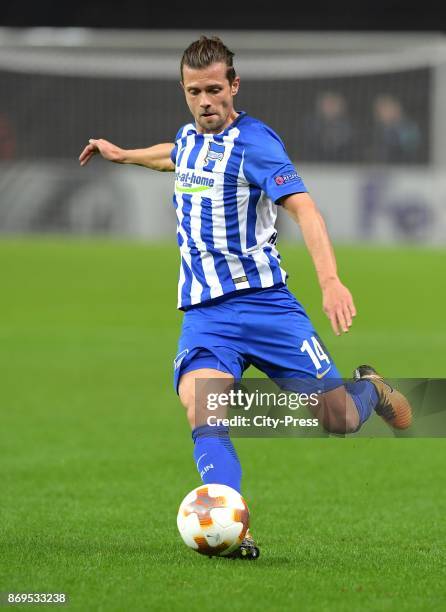 Valentin Stocker of Hertha BSC during the game between Hertha BSC and Zorya Luhansk on november 2, 2017 in Berlin, Germany.