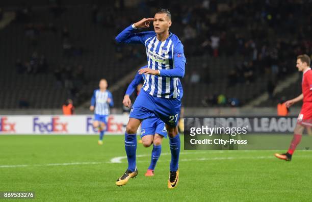Davie Selke of Hertha BSC celebrates after scoring the 1:0 during the game between Hertha BSC and Zorya Luhansk on november 2, 2017 in Berlin,...