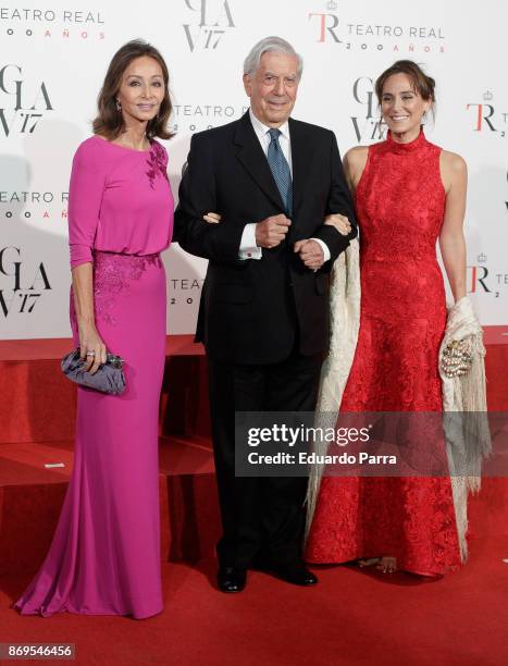 Isabel Preysler, writer Mario Vargas Llosa and Tamara Falco attend the '20th anniversary gala' photocall at Royal Theatre on November 2, 2017 in...