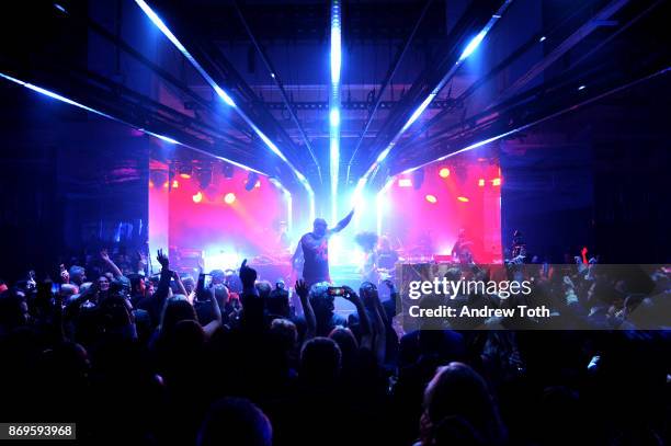 Flo Rida performs onstage at the Samsung annual charity gala 2017 at Skylight Clarkson Sq on November 2, 2017 in New York City.