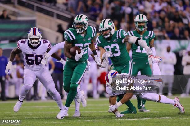 Running back Matt Forte of the New York Jets run the ball against the Buffalo Bills during the first quarter of the game at MetLife Stadium on...