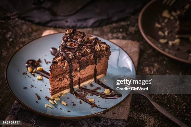 delicious chocolate layer cake - gateaux stock pictures, royalty-free photos & images
