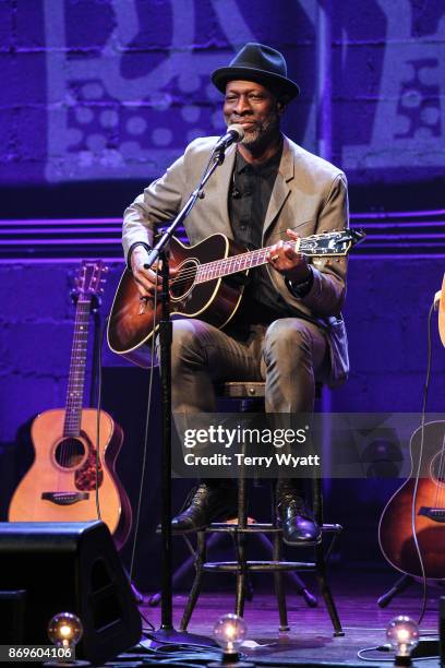 Blues artist Keb' Mo' performs during 'Best Buddies Unplugged' at Franklin Theatre on November 2, 2017 in Franklin, Tennessee.