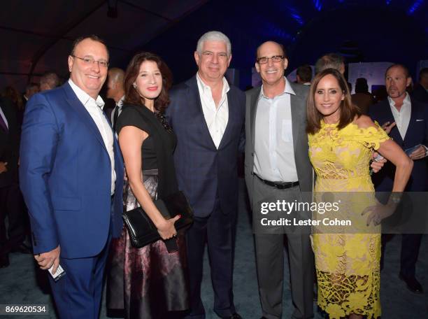 City of Hope Executive Board Member David Renzer, Esther Renzer, Managing Partner/Head of Music at Creative Artists Agency Rob Light, City of Hope...