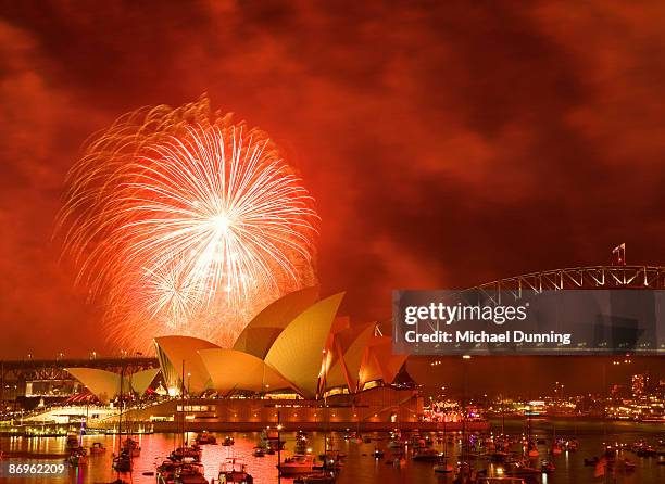 sydney new year - sydney fireworks stock pictures, royalty-free photos & images