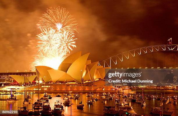 sydney new year - opera house sydney stockfoto's en -beelden