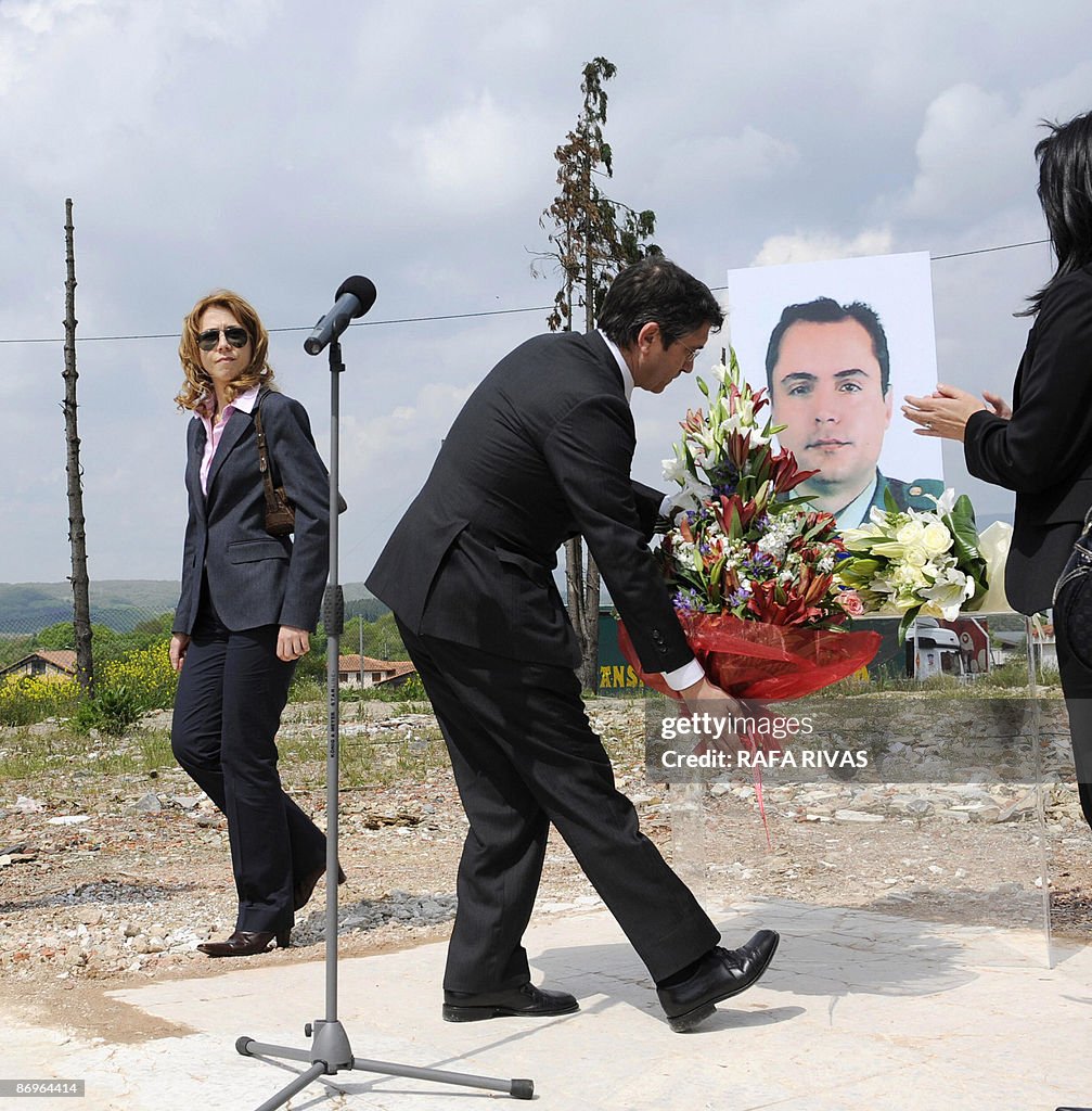 President Basque Newly elected Basque regional president Patxi Lopez lays flowers in ...