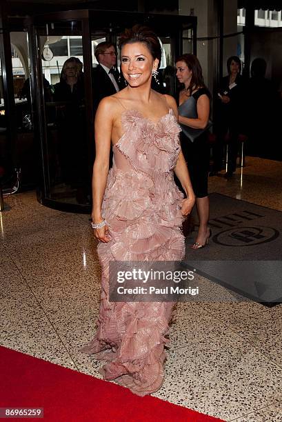 Eva Longoria Parker arrives at the 2009 White House Correspondents' Association Dinner at Washington Hilton on May 9, 2009 in Washington, DC.