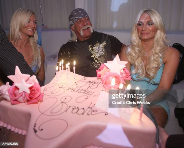 Jennifer McDaniel, Hulk Hogan and Brooke Hogan attend PURE Nightclub on May 5, 2009 in Las Vegas, NV.